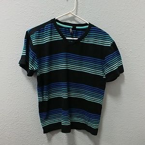 Boy's/Jr's  V neck tee